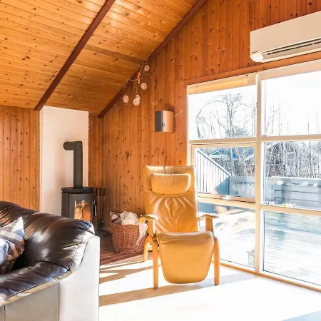 Ferienhaus Holiday Xcix *